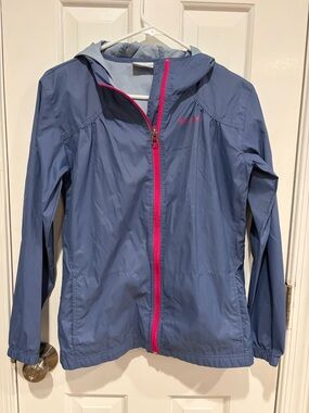 Lightweight Girls' Hooded Windbreaker Jacket - Columbia size large